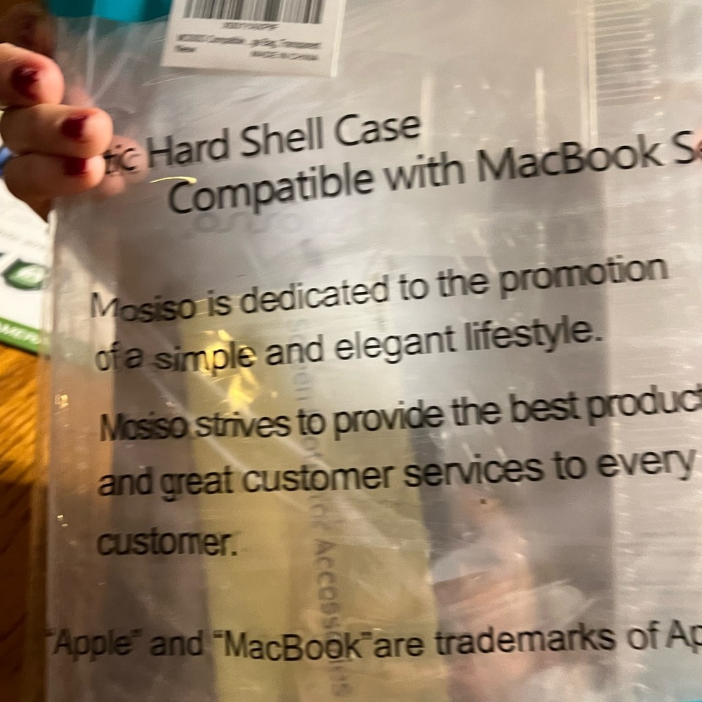 MOSISO PLASTIC HARD SHELL CASE - Picture 2 of 2